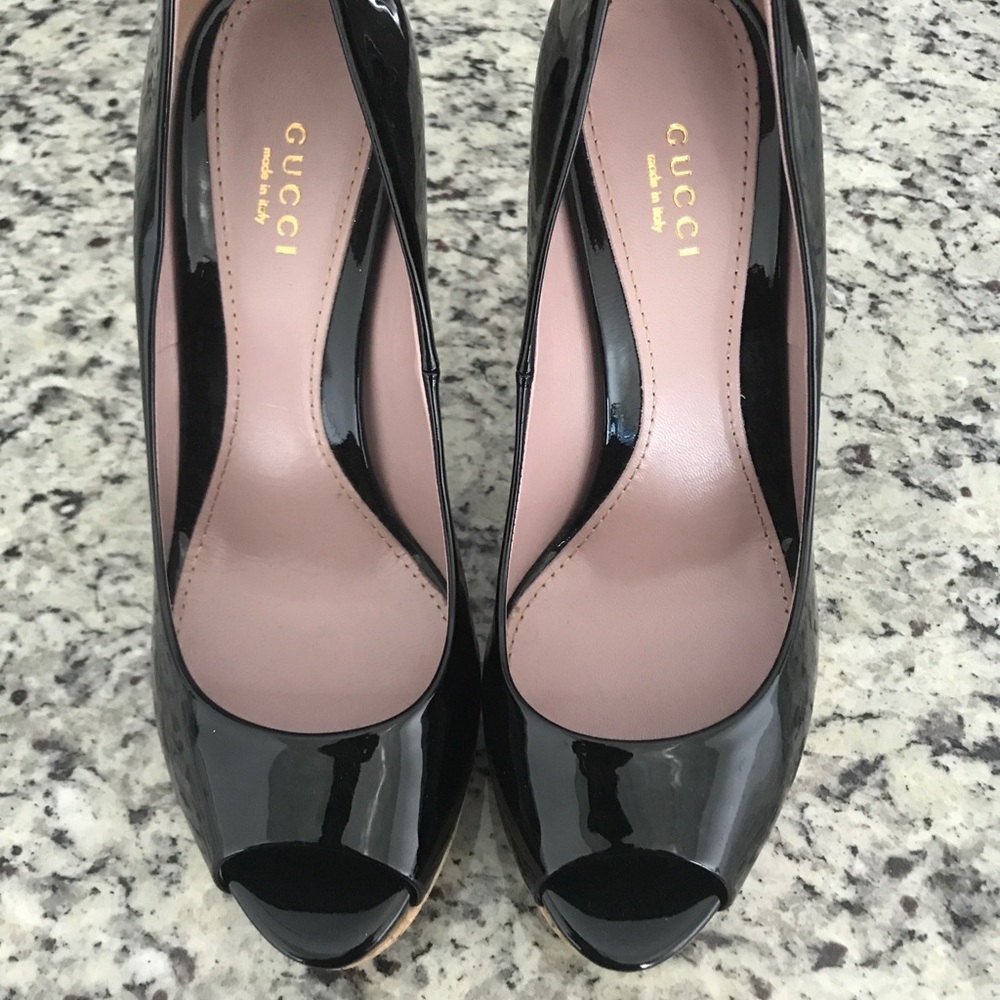 Gucci black/cork heels